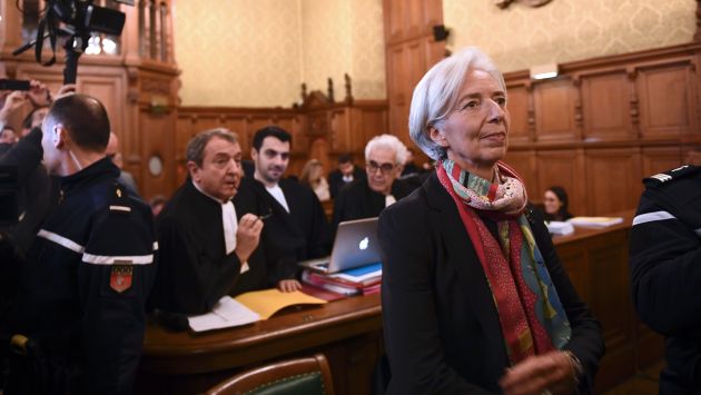 Christine Lagarde, directora del FMI, es juzgada por supuesta negligencia. (AFP)