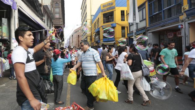 Temporada navideña genera gran cantidad de comercio. (Perú21)