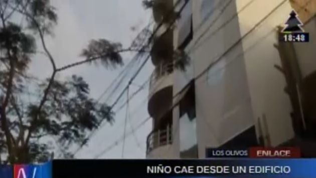 Pequeño murió al caer del cuarto piso de un edificio en Los Olivos. (Captura)