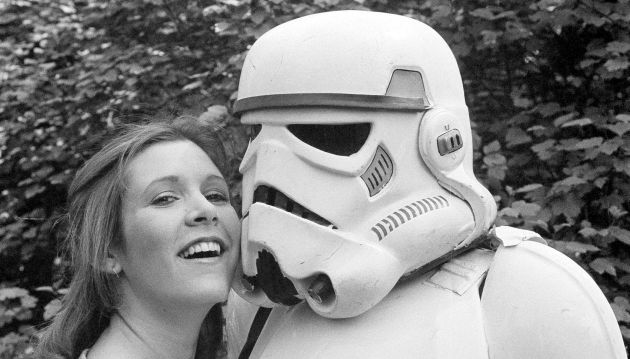 Carrie Fisher protagonizó la primera trilogía de la saga de Star Wars, estrenada en la década de 1970. (AP)