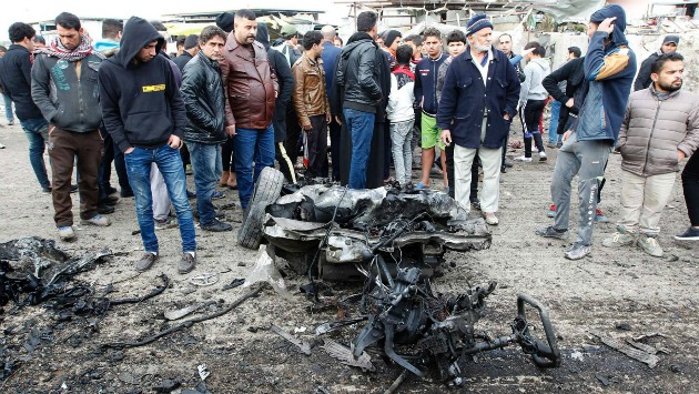 Restos del coche bomba (AFP).