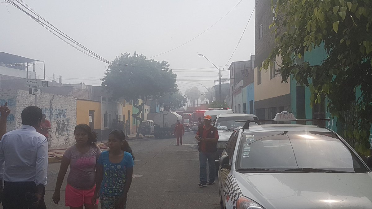 Incendio en Barranco. (Pamela Díaz en Twitter)