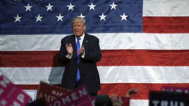 A las 12 p.m., Donald Trump tomará juramento y, tras ello, dará un discurso como presidente. (AP)