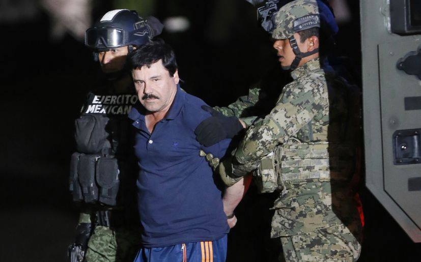 El Gobierno mexicano extradita a Estados Unidos al capo de la droga Joaquín *