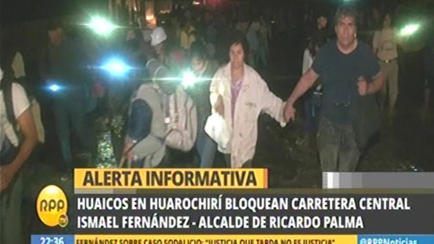 Huaico en Huarochirí bloquea tramo de la Carretera Central. (RPP)