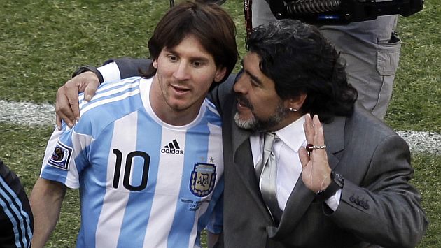 Diego Maradona respaldó a Lionel Messi. (AP)