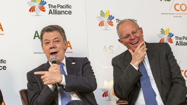 PPK y Juan Manuel Santos se reunirán en Arequipa este viernes. (EFE)