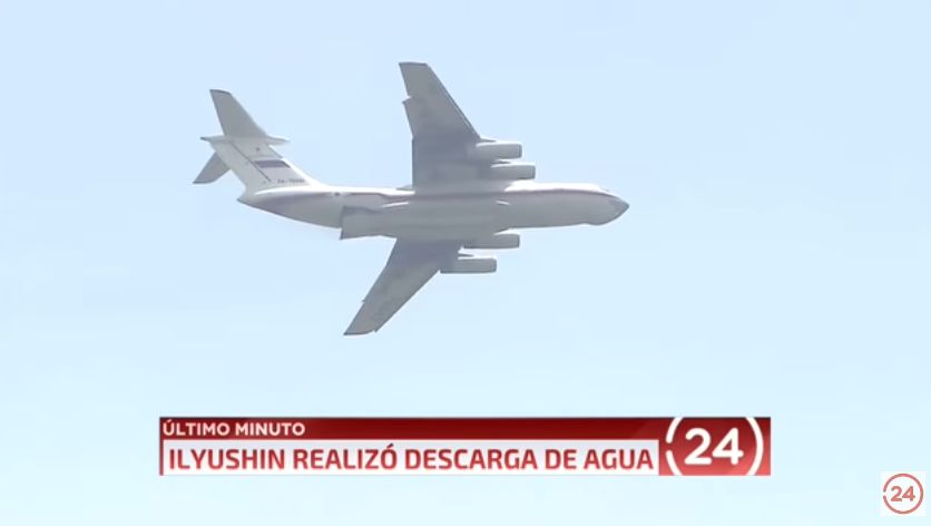 'El Luchín', el avión que llegó a Chile ya está apagando los incendios forestales. (24horas)
