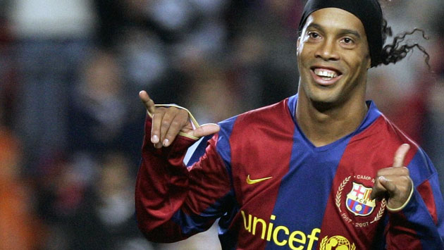 Ronaldinho vuelve al Barcelona. (AP)