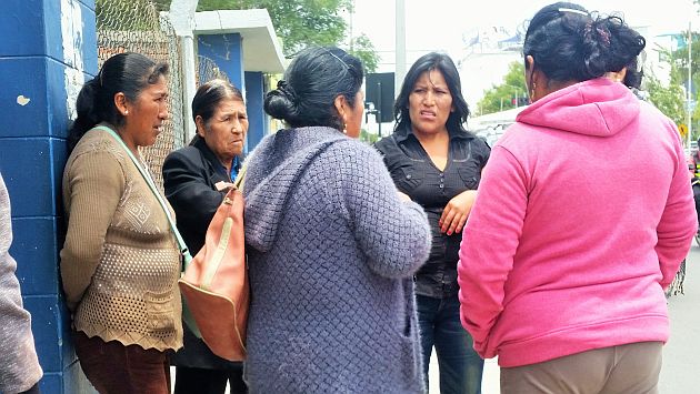 Mujeres peruanas dedican casi 40 horas semanales a labores domésticas no remuneradas. (Perú21)