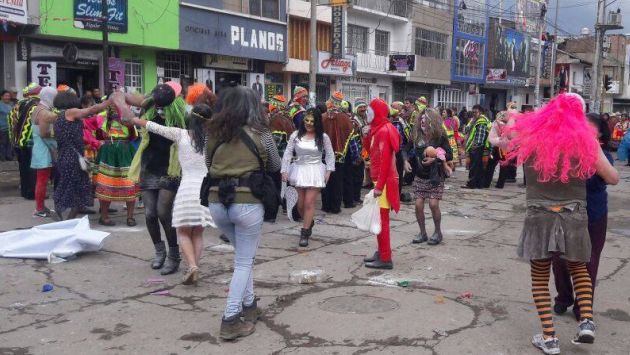 Huancayo: Municipalidad impidió participación en carnaval a colectivo de diversidad sexual. (Roger Zevallos)