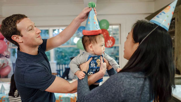 El creador de Facebook, Mark Zuckerberg, celebrando el primer año de su hija Max. (Facebook / Mark Zuckerberg)