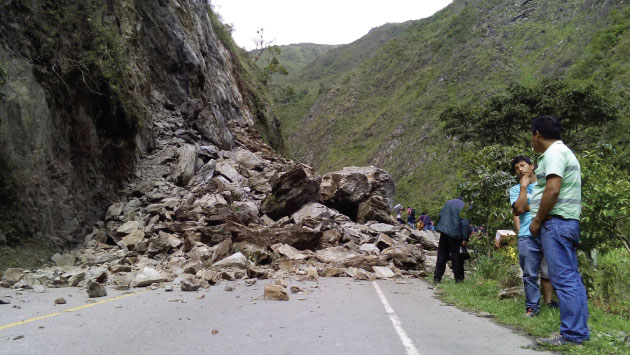 Lluvias en Ayacucho ocasionan derrumbe y mueren tres personas - Diario Perú21