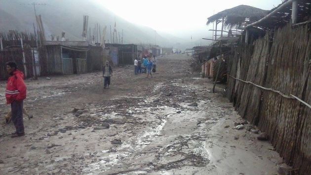 Declaran en emergencia 34 distritos de Lima por lluvias.