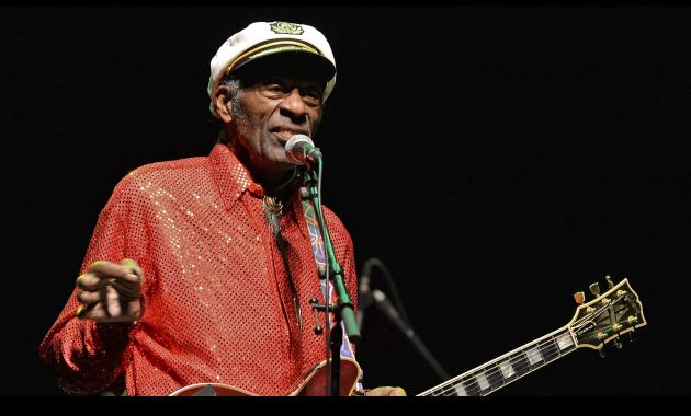 Chuck Berry falleció hoy a los 90 años (11Alive.com).