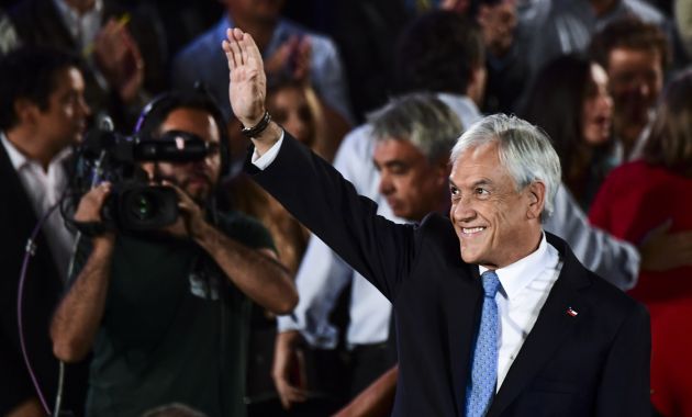 Sebastián Piñera anunció oficialmente su postulación a la presidencia de Chile. (AFP)