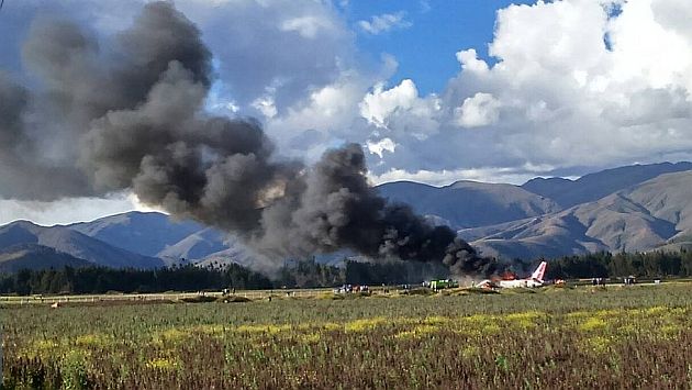 Peruvian Airlines asegura que "no abandonó a sus pasajeros" tras avión incendiado en Jauja. (Roger Yurivilca)
