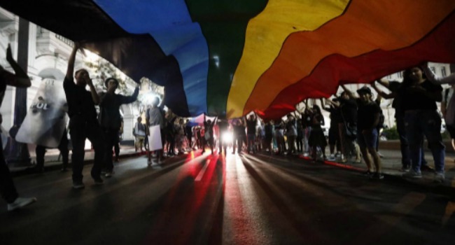 Esta tarde se realizó una marcha en Lima para respaldar decreto legislativo que protege a comunidad LGBT. (Foto: Renzo Salazar)