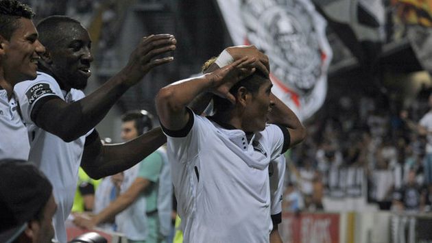 Hurtado recibió una ovación luego de anotar por la Liga NOS de Portugal. (Vitória Guimarães)
