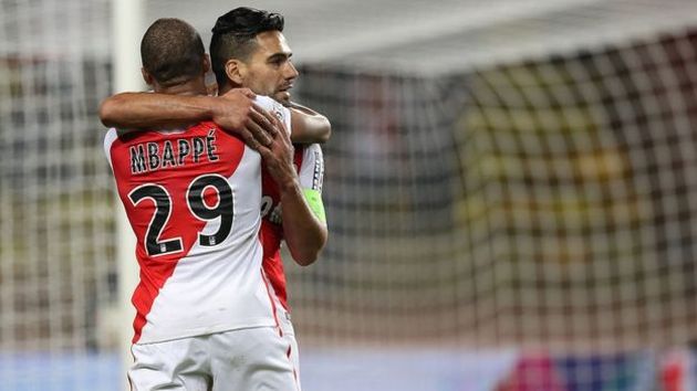 Kylian Mbappé y Radamel Falcao liderarán el ataque del Mónaco en su visita al Dortmund por la Champions League. (Getty images)