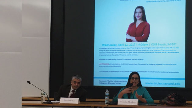 Verónika Mendoza se pronunció en Harvard sobre la situación de Venezuela.