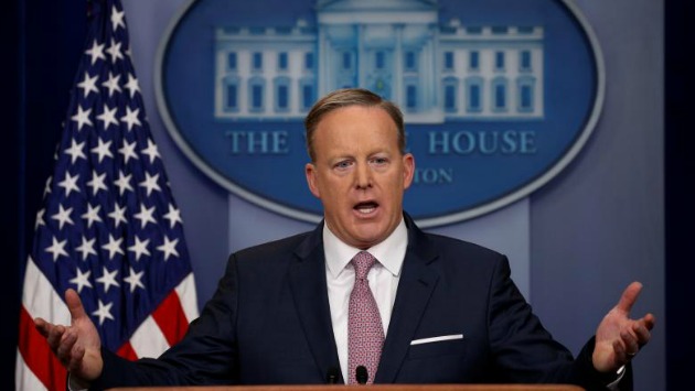 Spicer hizo declaraciones a la prensa estadounidense. (Foto: Reuters)