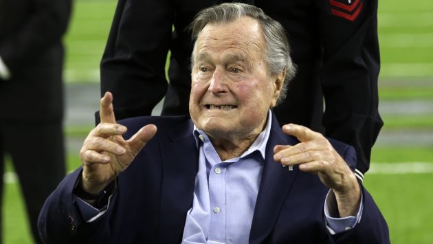 Estados Unidos: Ex presidente George H.W. Bush fue hospitalizado. (AP)