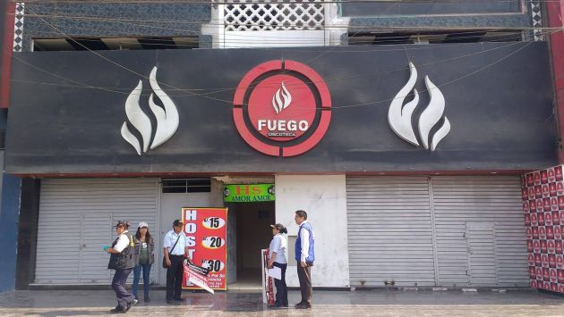 Frontis de la discoteca Fuego ahora clausurada tras denuncia de violación. (Foto: Perú 21)