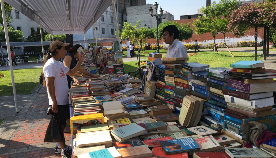 Segunda edición de la Feria del Libro Viejo continuará hasta este ... - Diario Perú21