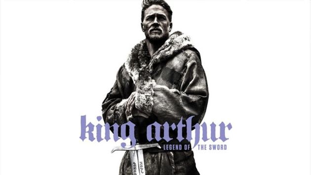 ‘El rey Arturo’: Nuevo adelanto trae acción y fantasía medieval a la pantalla grande (Warner Bros.)