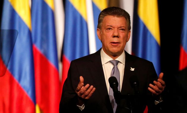 Juan Manuel Santos evalúa ampliar plazo de entrega de armas escondidas de las FARC. (Reuters)