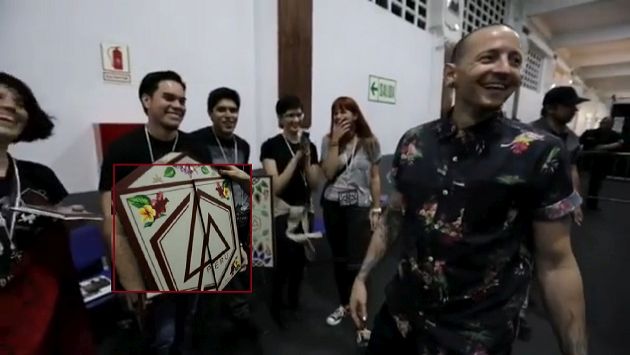 Linkin Park: Así reaccióno Chester Bennington al recibir regalo de fans peruanos (Linkin Park)