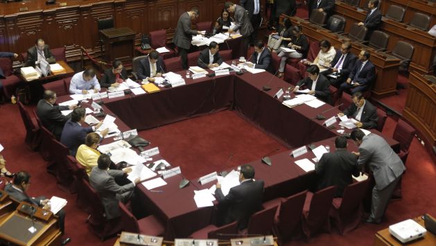 Lescano y Alcorta intercambian pullas durante Comisión de Constitución (Piko Tamashiro)