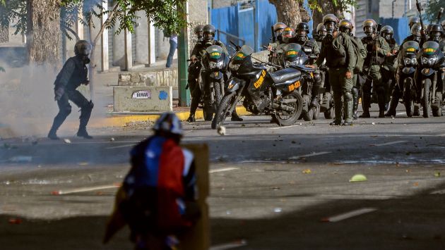 Venezuela: Fiscal responsabiliza a militares del régimen de Nicolás Maduro por represión (AFP)
