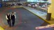 Tres delincuentes asaltan a una joven haciéndose pasar por personal del aeropuerto Jorge Chávez [VIDEO]