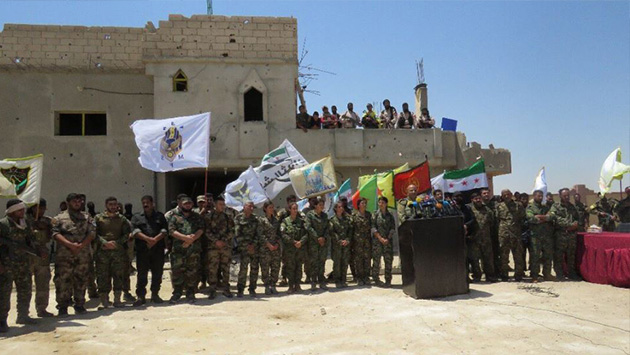 Siria: Estado Islámico pierde el control de un nuevo barrio en Al Raqa por la milicia kurda (@HSNB_) 