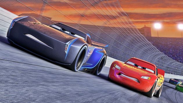 Cars 3: Disney y Pixar estrenan una nueva historia del simpático Rayo McQueen 
