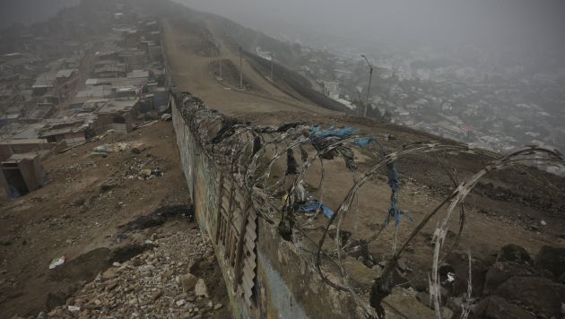 El muro en cuestión fue construido en el 2011 por la comuna de La Molina. (Perú21)