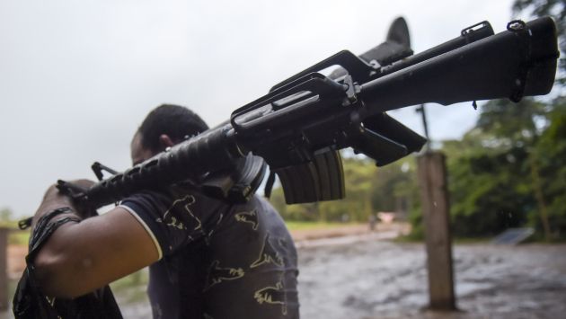 Las FARC entregan hoy todas sus armas y dejarán de existir. (AFP