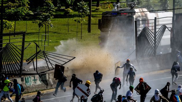 Venezuela: Chavistas hicieron estallar explosivos en el Parlamento (Referencial/AFP)