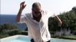 El video de Mario Testino bailando 'Despacito' que no podrás dejar de ver [Video]