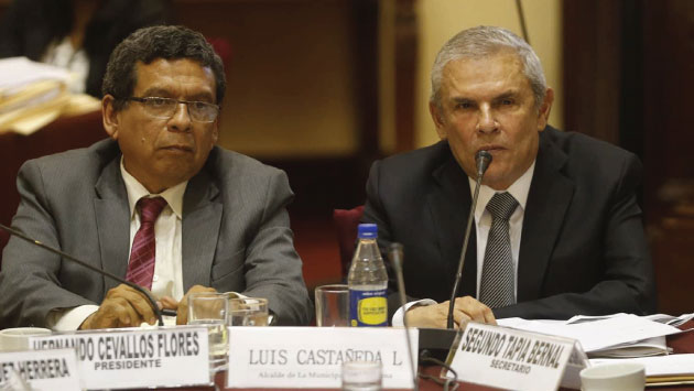 Luis Castañeda llegó al Congreso para responder sobre situación en Las Malvinas. (Mario Zapata)