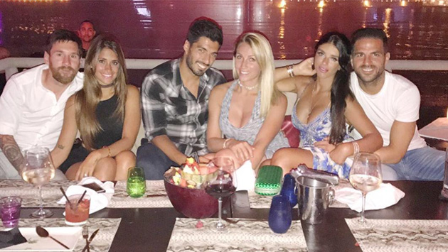 Antonella Roccuzzo celebró sus últimas horas de soltera junto a las parejas de Fábregas y Suárez (Instagram)