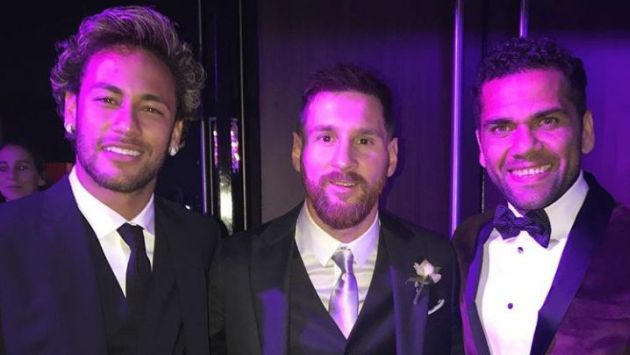 Dani Alves y Neymar publicaron fotos de la fiesta tras la boda de Lionel Messi. (Instagram NeymarJr)