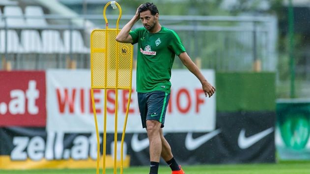 Claudio Pizarro: "Hubiera querido seguir jugando en el Werder Bremen". (Getty Images)
