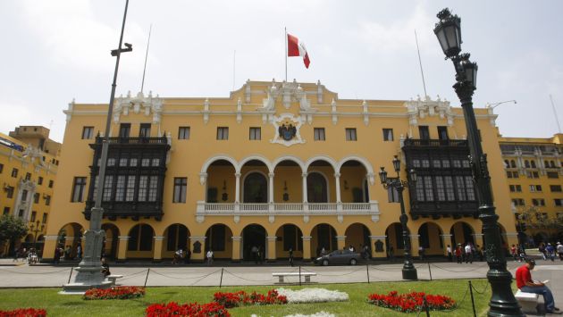 Fiscalía inicia investigación por presuntos cobros ilícitos de funcionario de la Municipalidad de Lima. (Perú21)