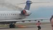 ¡De terror! Avión de United Airlines aterriza con el motor en llamas en Denver [VIDEO]