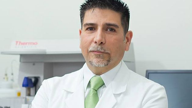 ¿Quién es David Ruiz Vela, el cirujano que calificó de "anormal" a los homosexuales? (Facebook)