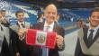 ¿Por qué el presidente de la FIFA posó con la bandera de Perú?