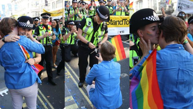 Londres: Novia de una policía le pide matrimonio en plena marcha del Orgullo Gay. (Twitter:HannahEachus)